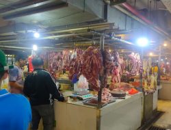 Pedagang dan Pengusaha Daging Bantah Ketersediaan Kosong di Pasaran